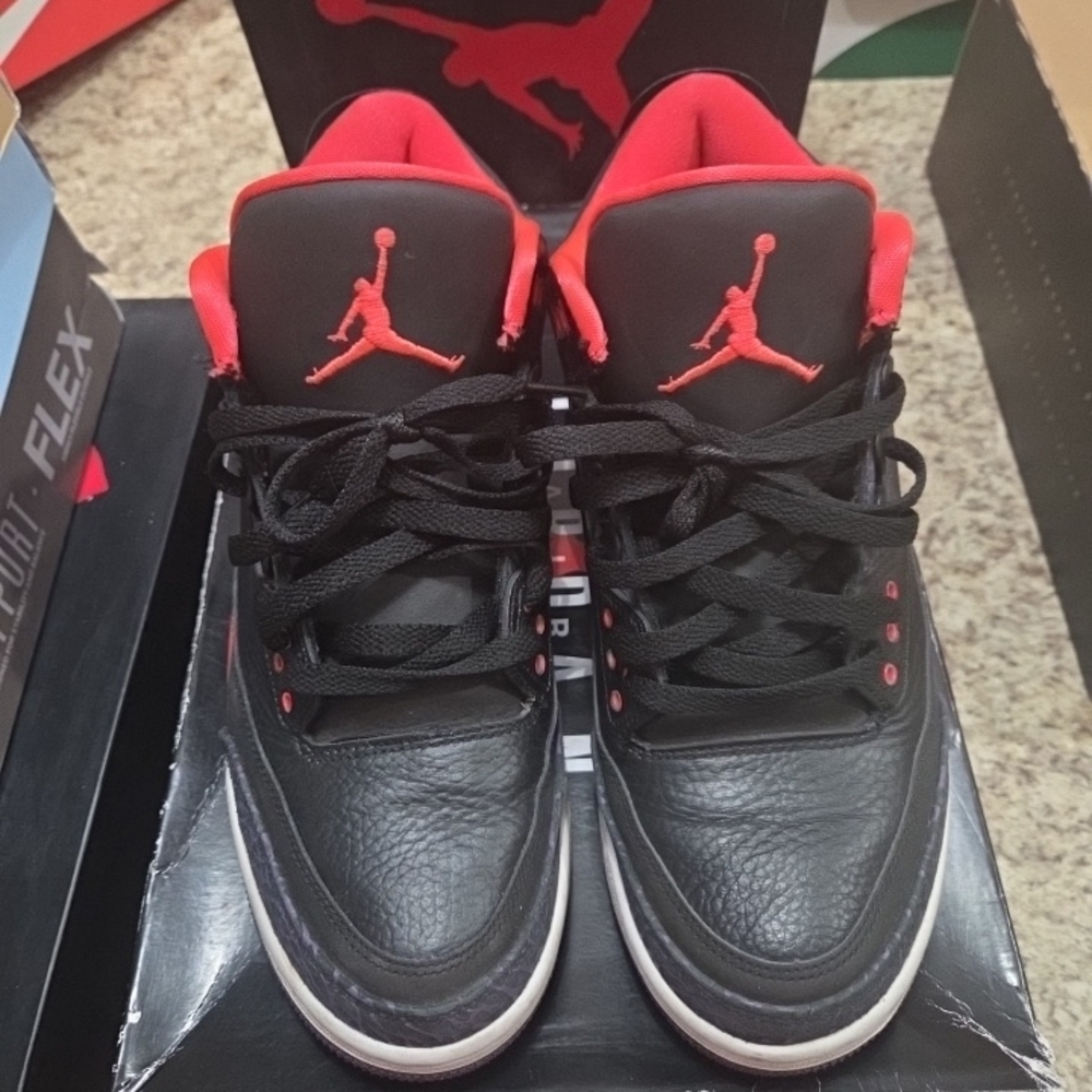 Nike Air Jordan 3 Retro “Crimson” 136064-005 Mens Size 9 2012. With Box